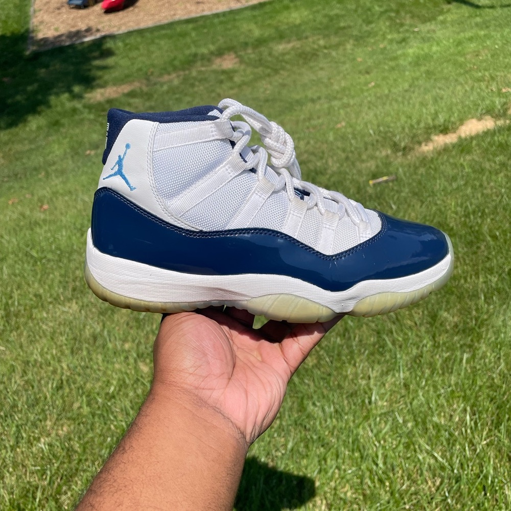 Jordan 11 retro “Win like 82” size 8.5 Worn Lightly no box